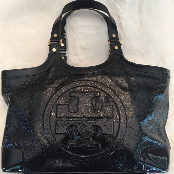 Tory Burch Handbags - 🖤Gorgeous Tory Burch Tote🖤just in!